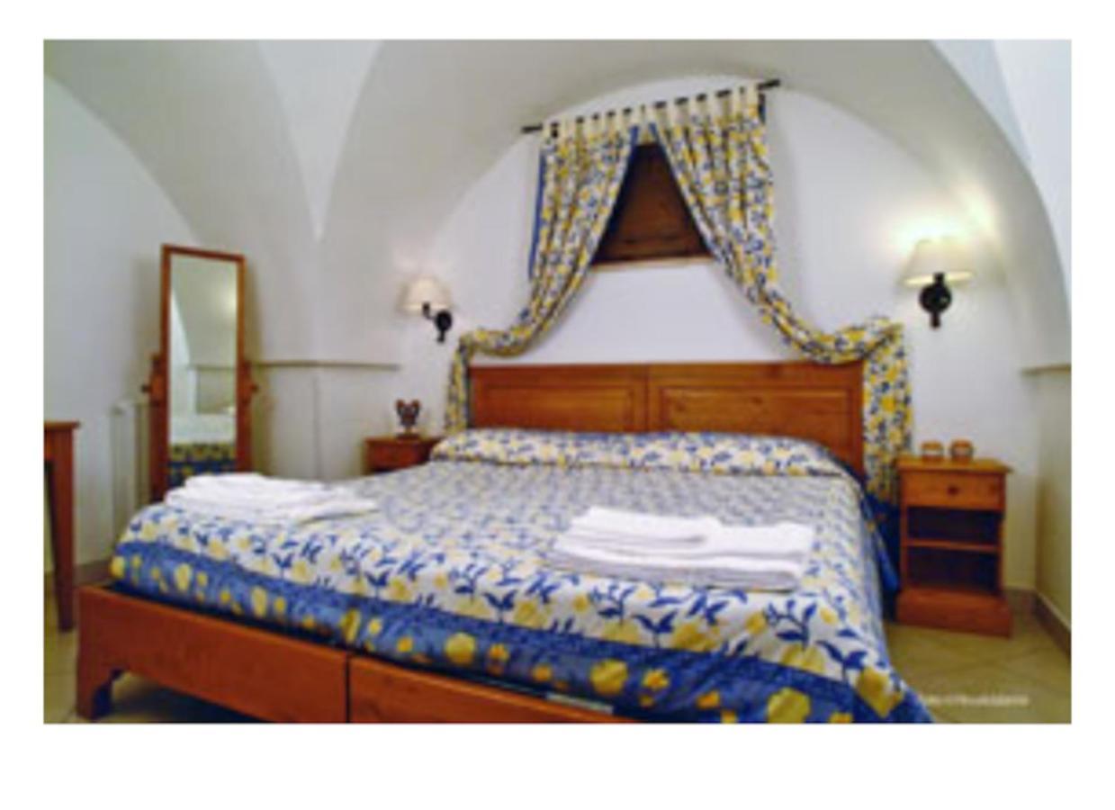 Room In Bb - Stunning Quadruple Room In Ancient Masseria Near The Sea In A Quiet Olive Trees Ostuni Εξωτερικό φωτογραφία